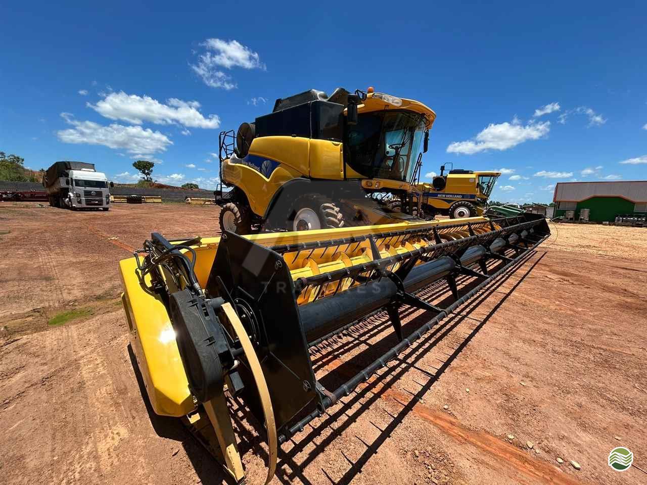COLHEITADEIRA NEW HOLLAND CR 9060 ATR Tratores PALMAS TOCANTINS TO